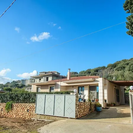 La Casa Di Athena * أرغوستولي